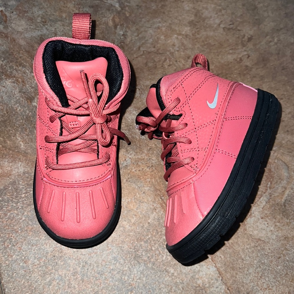 Girls Nike Boots